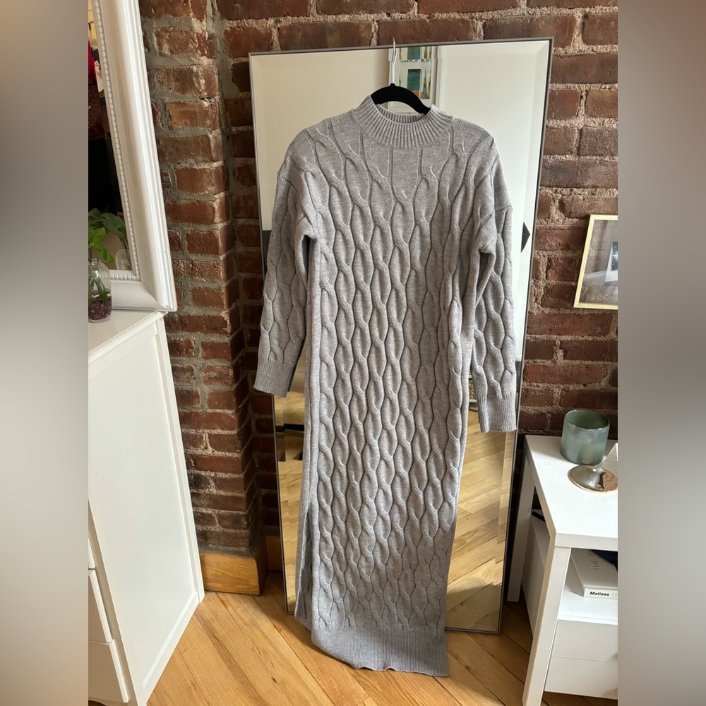 Line and dot sweater dress